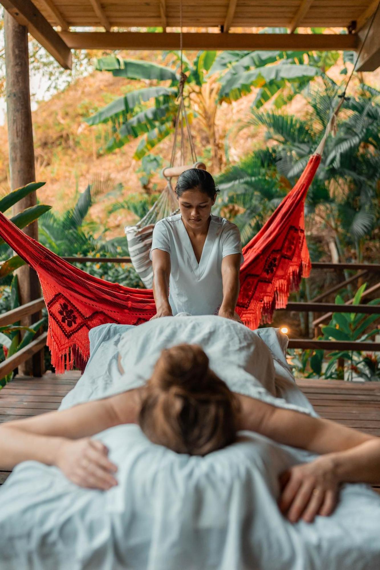 Hotel Isabella Tayrona ロス・ナランホス エクステリア 写真